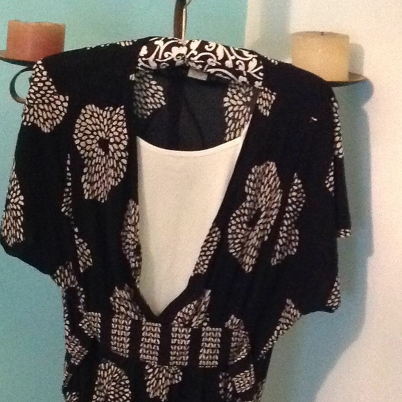 Anthropologie Maple UFO Crinkle Kimono Dress - Picture 5 of 5